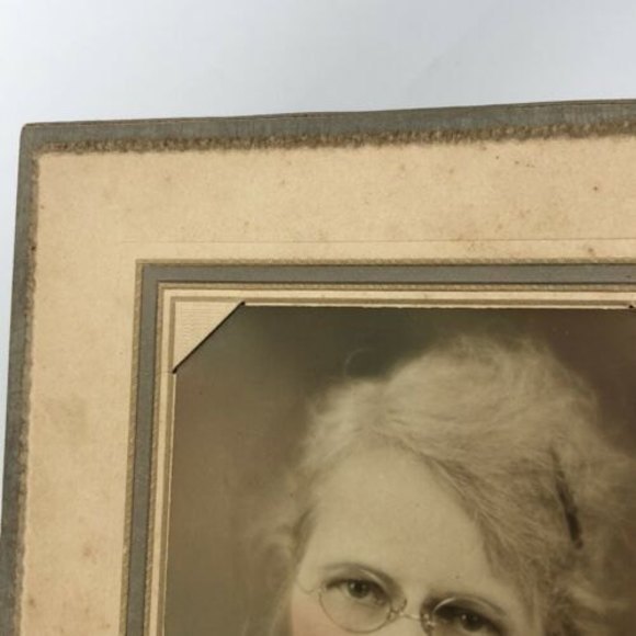 Vtg Portrait Photo 1932 Picture Colorized Print Cardboard Frame VanDyke‎ Studio - Picture 7 of 12